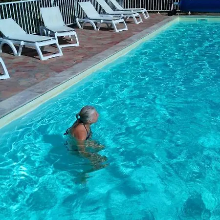 A Nuciola Les Pieds Dans L'eau Hte Corse בית נופש סרביון