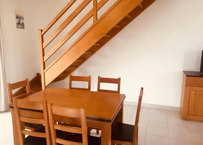 A Nuciola Les Pieds Dans L'eau Hte Corse